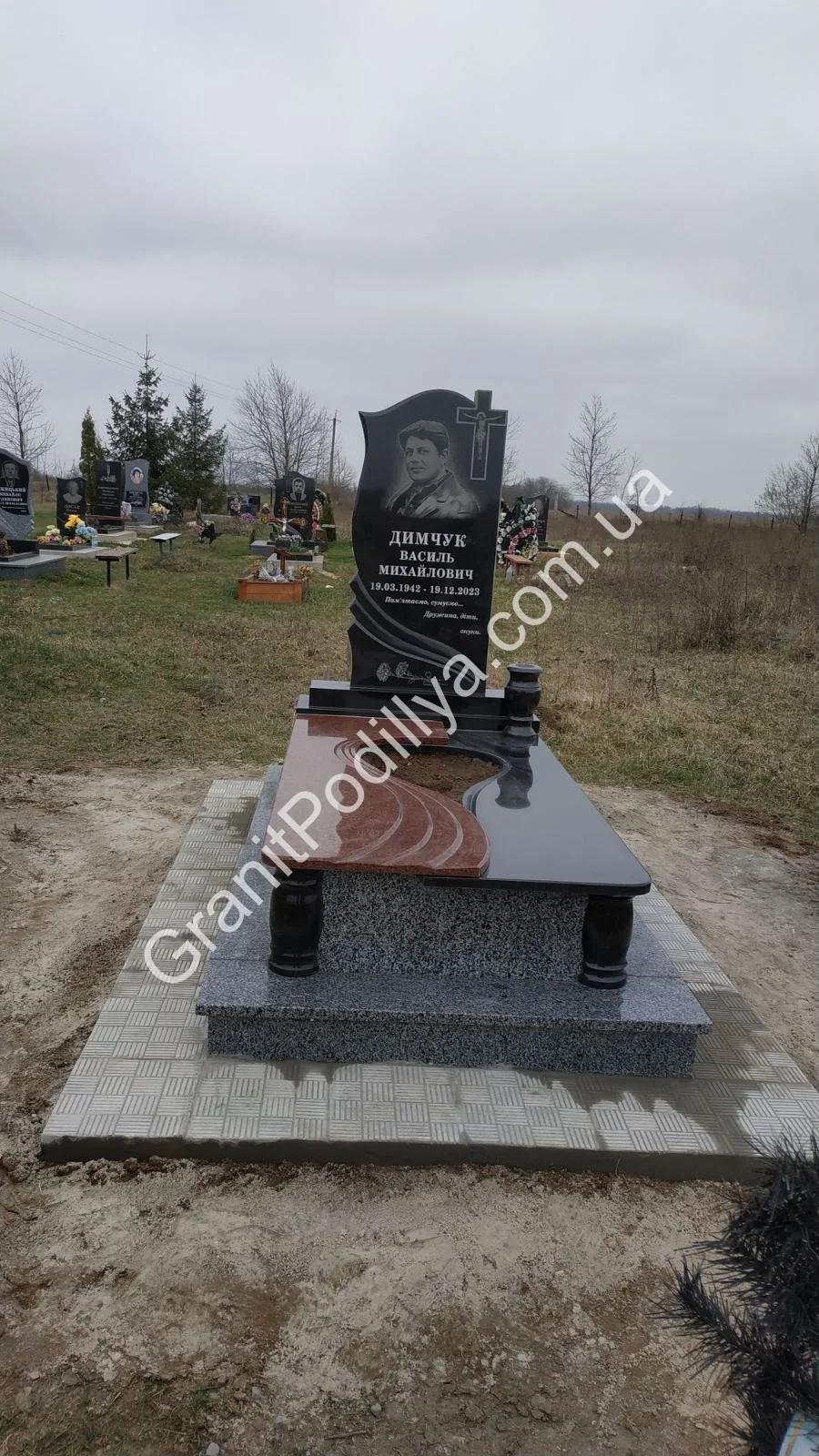 Подвійний пам'ятник з граніту - Кам'янець-Подільський | GranitPodillya